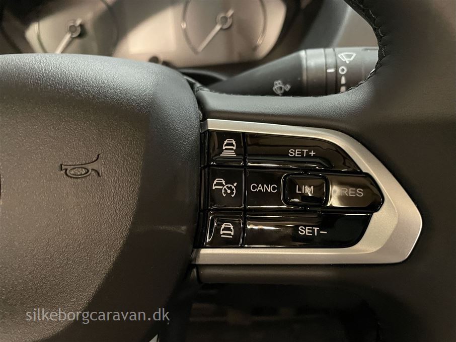 Hobby Ontour VAN 600 FT